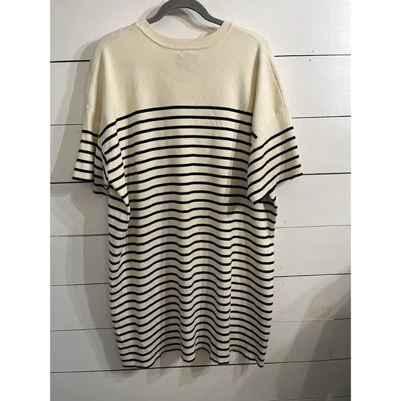 Tuckernuck‎ Navy Size Large Knit Striped Frenchie Dress Mini Short Sleeve - Picture 3 of 3